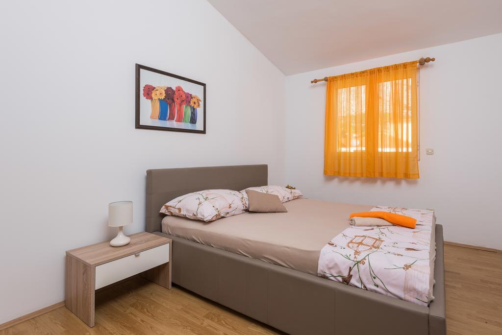 Apartments Karla Orebić Esterno foto